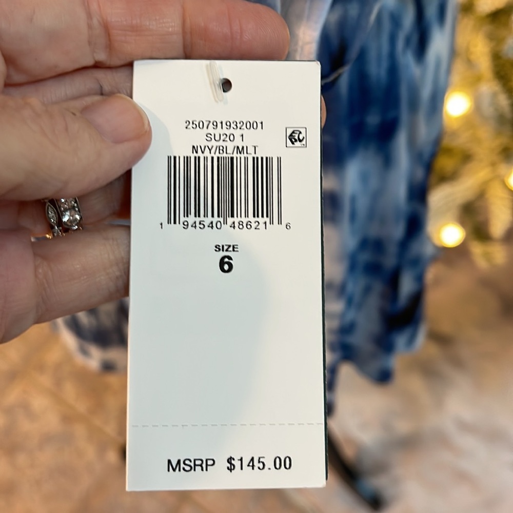 Lauren Ralph Lauren size 6 blue and white watercolor dress - Picture 3 of 5